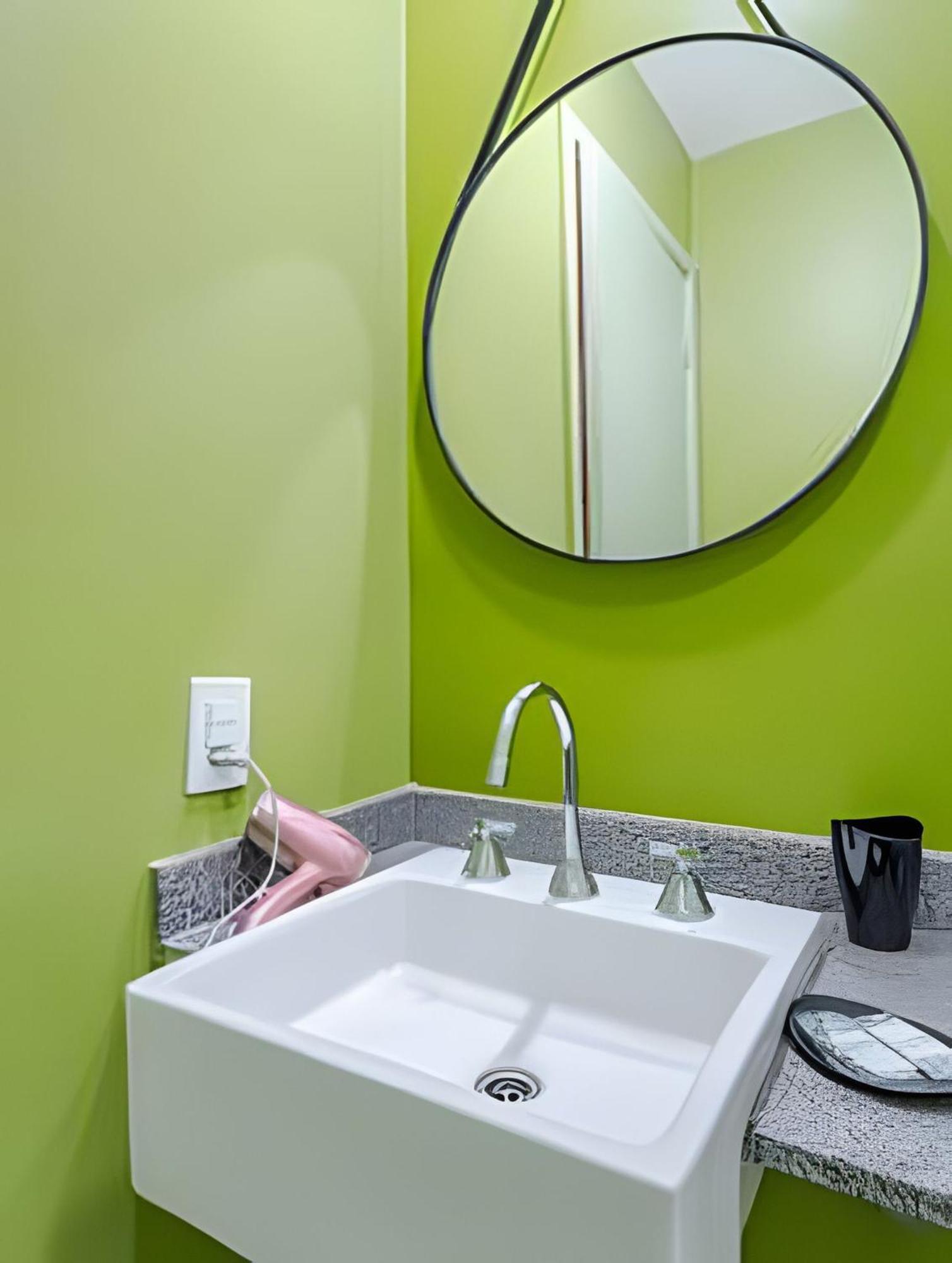 Madalena Completo, Metro /piscina/academia Apartamento *